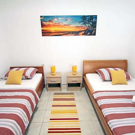 Tomislav Holiday home Vinjerac